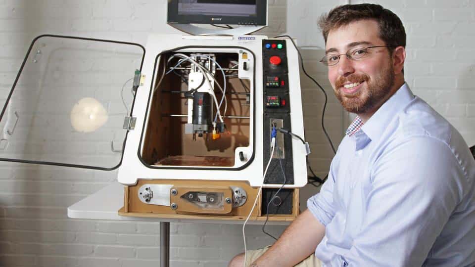 The Transformative Impact of 3-D Printing – with Mebotics Co-Founder Jeremy Fryer-Biggs