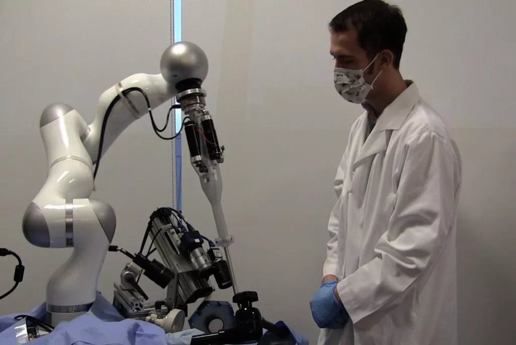 Testing a PR2 Robot in a simulated Hospital World