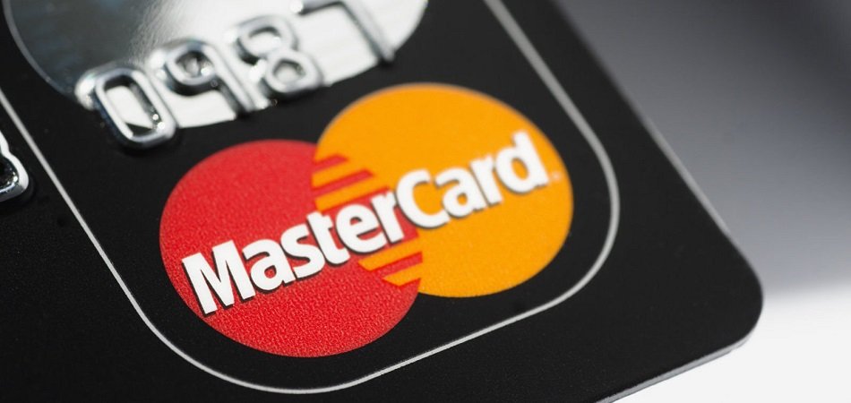 Artificial Intelligence at Mastercard - Current Projects and Services